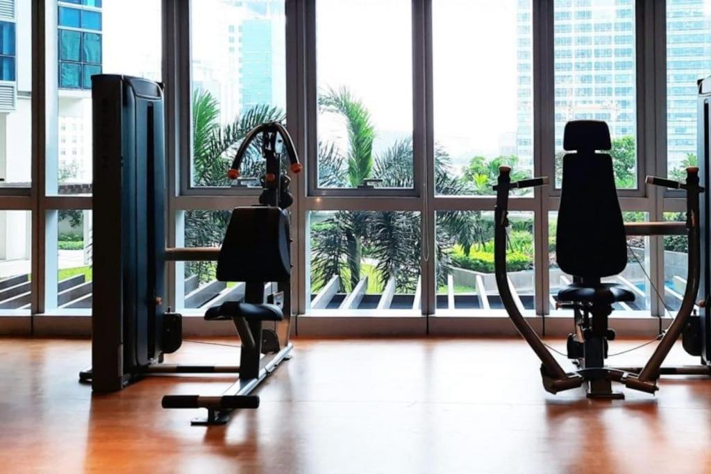 Luxestaysmnl Coastal Chic Netflx 380Mbps Pool Bgc Manila Zewnętrze zdjęcie